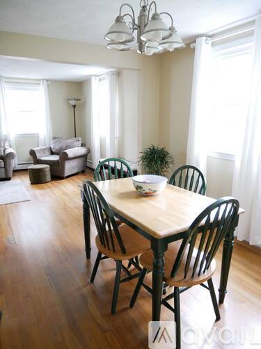 182 School St 3 Beds Apartment for Rent - Photo gallery 4