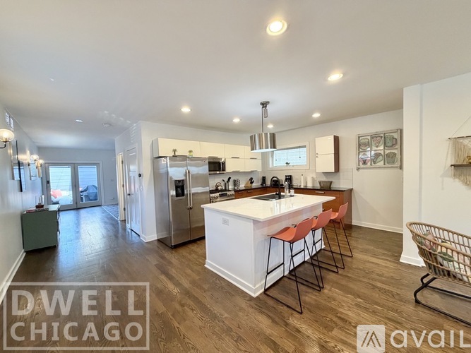 1419 N Paulina St 4 Beds Single Family Home for Rent - Photo gallery 1