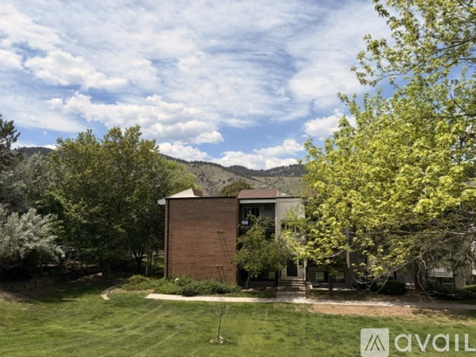 451 Golden Circle 3 Beds Single Family Home for Rent - Photo gallery 2
