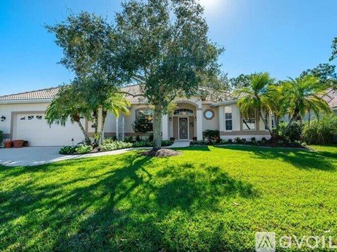 5217 Far Oak Circle 4 Beds Apartment for Rent