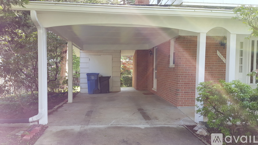 11801 Milbern Drive 4 Beds Single Family Home for Rent - Photo gallery 2