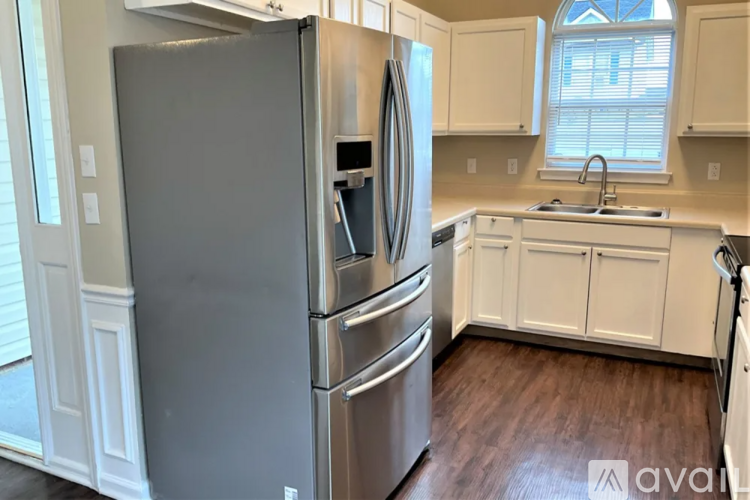 5802 Bridgeway Dr 4 Beds Single Family Home for Rent - Photo gallery 4