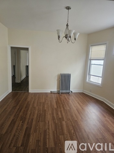 133 Claremont Avenue 3 Beds Single Family Home for Rent - Photo gallery 1