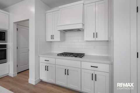 2796 W Aurora Ave 5 Beds Apartment for Rent