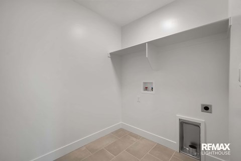2796 W Aurora Ave 5 Beds Apartment for Rent