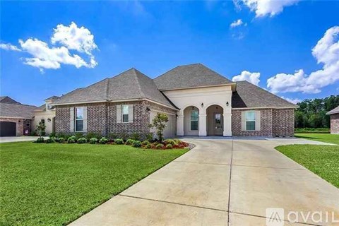 20348 Thornwood Dr 3 Beds Apartment for Rent