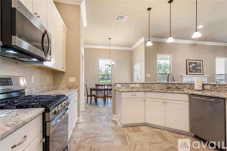 20348 Thornwood Dr 3 Beds Single Family Home for Rent - Photo gallery 5