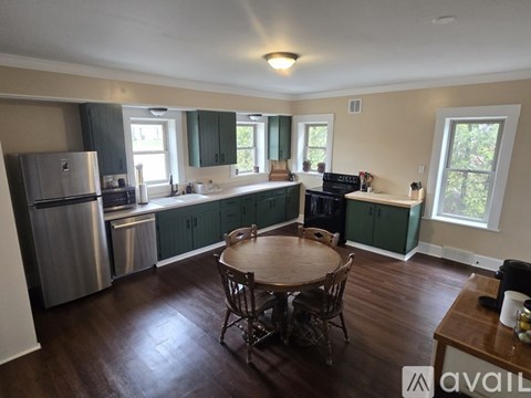 817 Glenlyon Lane 1 Apartment for Rent