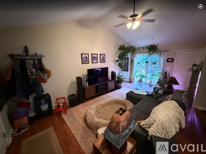534 Cleveland Avenue 4 Beds Single Family Home for Rent - Photo gallery 2