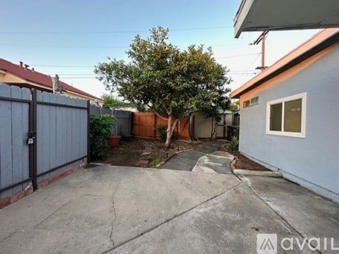 917 E 6Th St, Unit B 1 Apartment for Rent