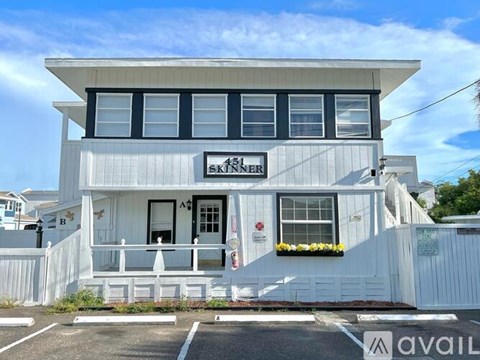 451 Skinner Blvd 2 Beds Apartment for Rent