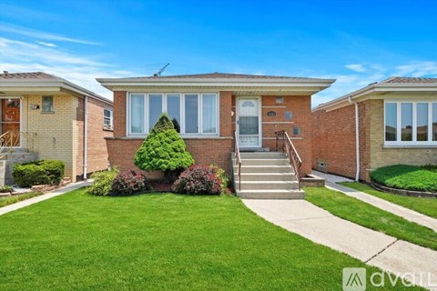 6023 S Parkside Ave 3 Beds Apartment for Rent