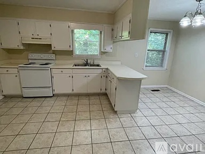 404 Ingram Ave W 3 Beds Single Family Home for Rent - Photo gallery 4