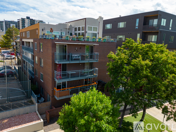 830 Sherman St Studio Condo for Rent - Photo gallery 3