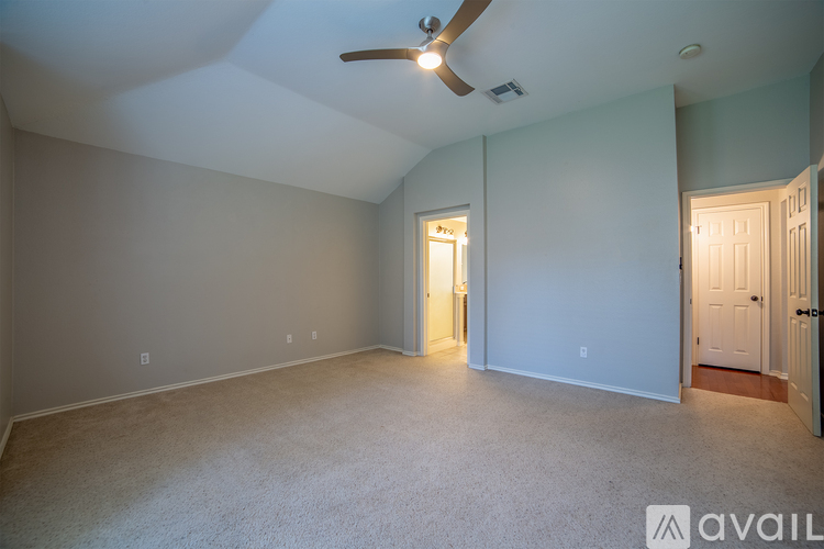 2704 Butler National Drive 3 Beds Single Family Home for Rent - Photo gallery 2