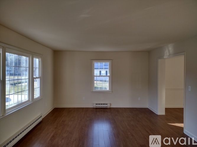 113 Holly Terrace 3 Beds Single Family Home for Rent - Photo gallery 3