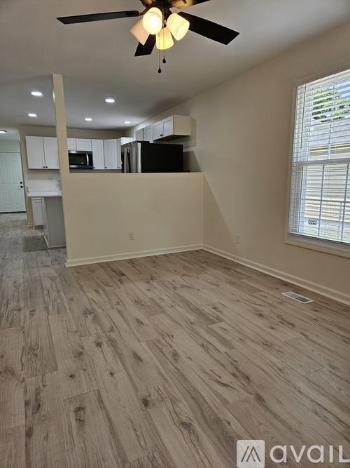 1009 Love Alley 3 Beds Single Family Home for Rent - Photo gallery 3