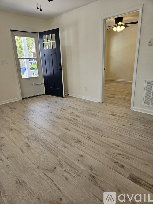 1009 Love Alley 3 Beds Single Family Home for Rent - Photo gallery 4