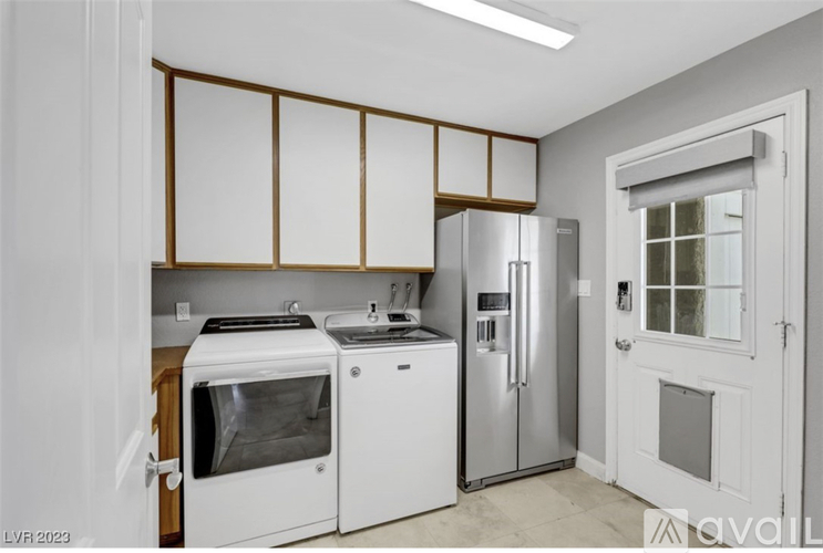 3764 East Pama Lane 4 Beds Single Family Home for Rent - Photo gallery 3