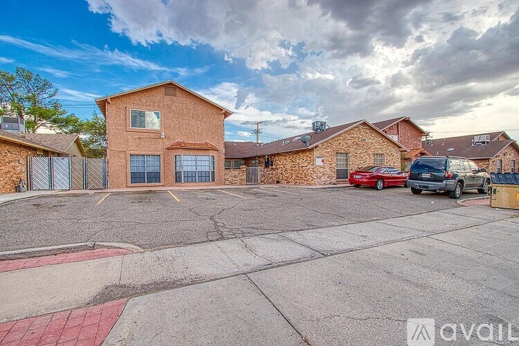 10512 Ashwood Dr 2 Beds Townhouse for Rent - Photo gallery 1