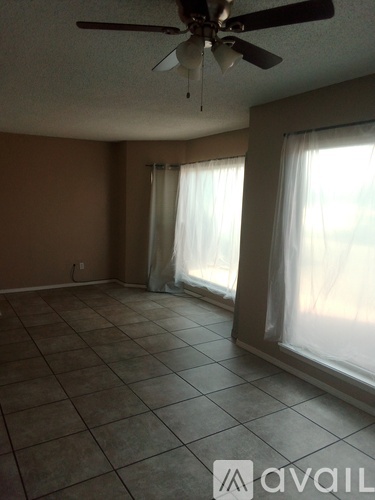 10512 Ashwood Dr 2 Beds Townhouse for Rent - Photo gallery 2