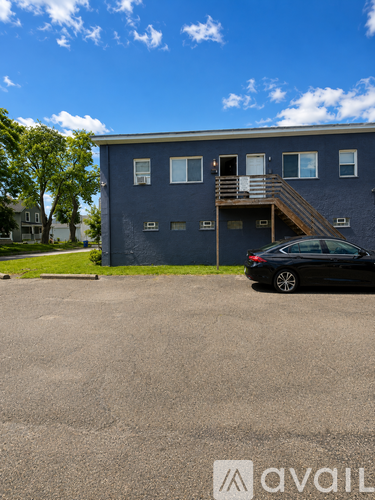 1045 Leona Avenue 2 Beds Apartment for Rent - Photo gallery 1