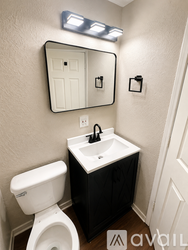 1045 Leona Avenue 2 Beds Apartment for Rent - Photo gallery 5