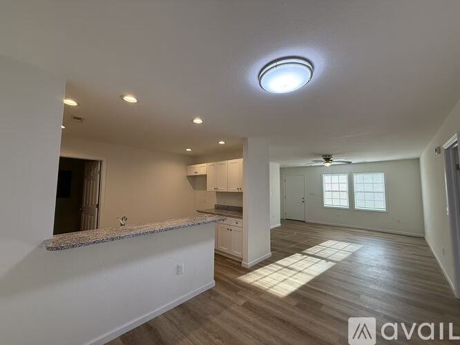209 Compass Drive 3 Beds Single Family Home for Rent - Photo gallery 2