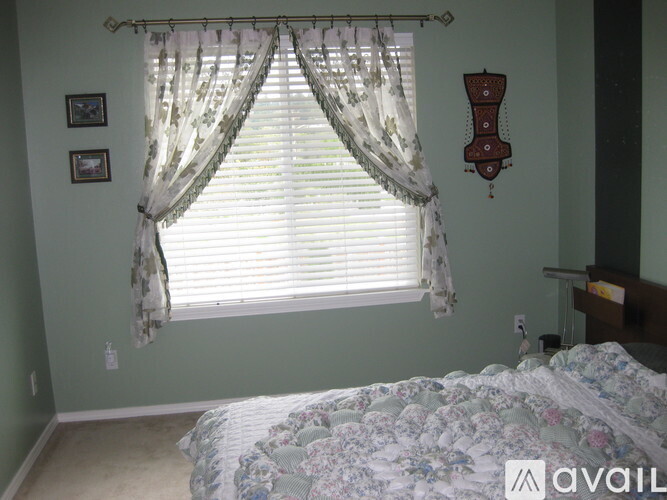 11581 179th Court Northeast 5 Beds Single Family Home for Rent - Photo gallery 5