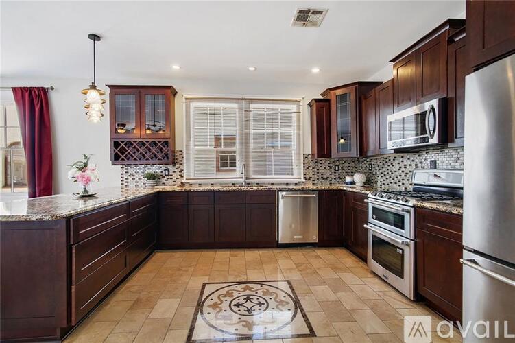 Elba St 3 Beds Apartment for Rent - Photo gallery 4