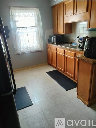 6102 Orchard Avenue 3 Beds Apartment for Rent - Photo gallery 3