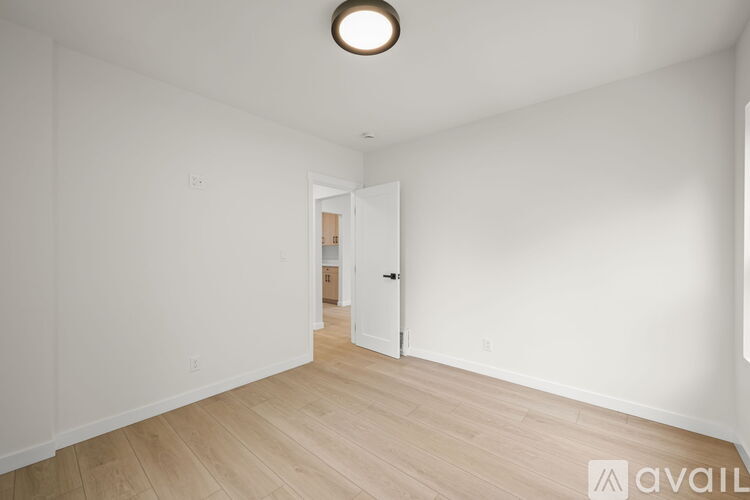 730 N 98th St 3 Beds Single Family Home for Rent - Photo gallery 4