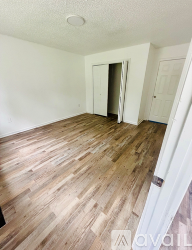 9 Jarman Lane 3 Beds Single Family Home for Rent - Photo gallery 5