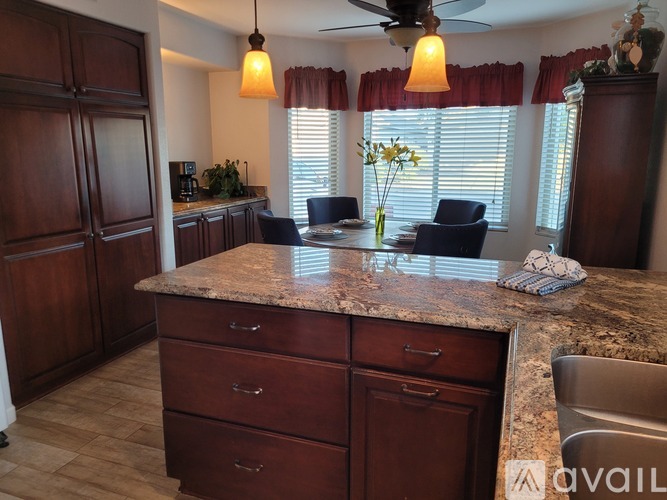 3711 West Blackhawk Drive 3 Beds Single Family Home for Rent - Photo gallery 2