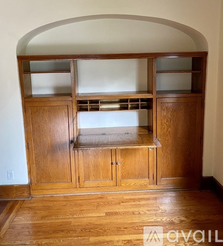837 Forest Avenue 4 Beds Single Family Home for Rent - Photo gallery 3