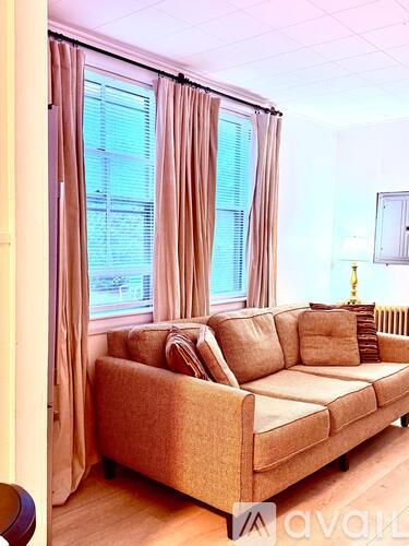 163 Broadway 2 Beds Apartment for Rent - Photo gallery 2