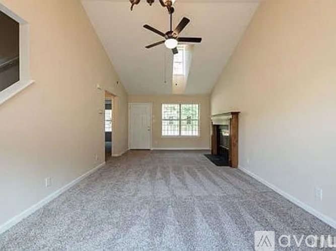 624 East Carver Street 3 Beds Single Family Home for Rent - Photo gallery 1