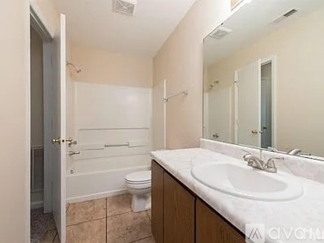 624 East Carver Street 3 Beds Single Family Home for Rent - Photo gallery 3