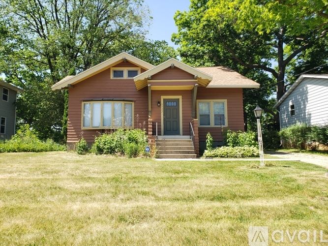 3322 Ridgeway Ave photo