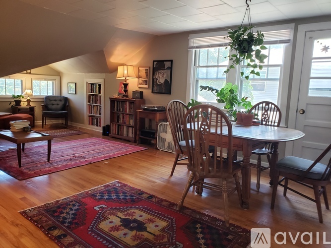 3322 Ridgeway Ave 1 Apartment for Rent - Photo gallery 3