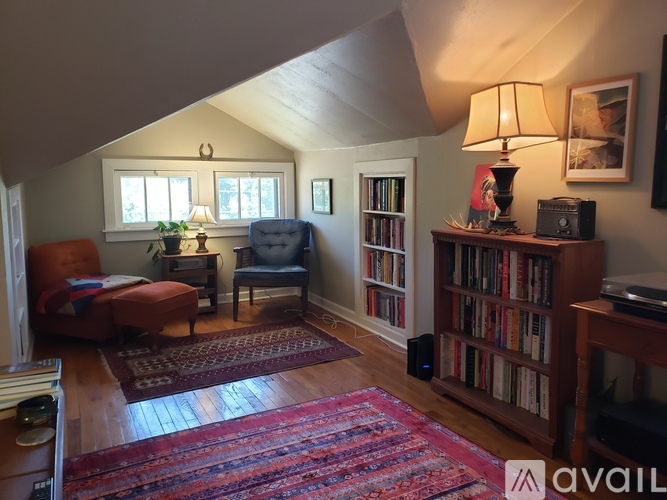 3322 Ridgeway Ave 1 Apartment for Rent - Photo gallery 4