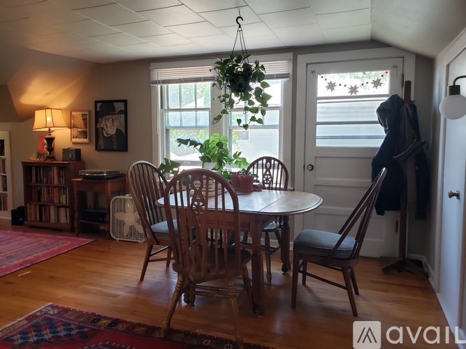 3322 Ridgeway Ave 1 Apartment for Rent - Photo gallery 5