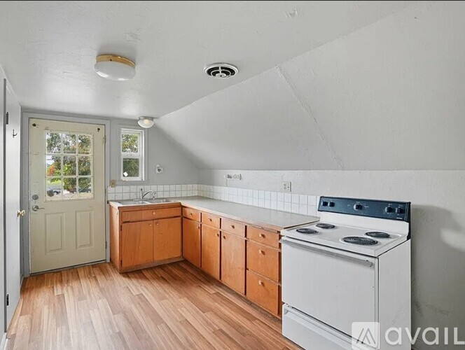 913 E Illinois Ave 1 Single Family Home for Rent - Photo gallery 3
