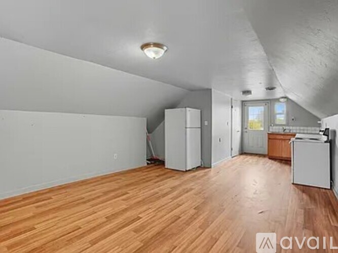 913 E Illinois Ave 1 Single Family Home for Rent - Photo gallery 4