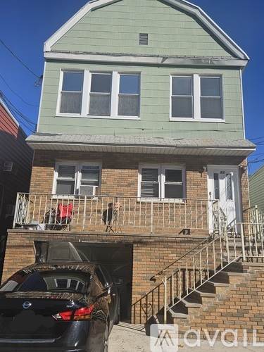 83 W 47th St