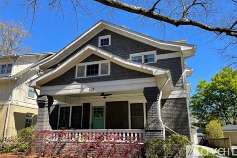 204 Cambridge Ave 4 Beds Apartment for Rent