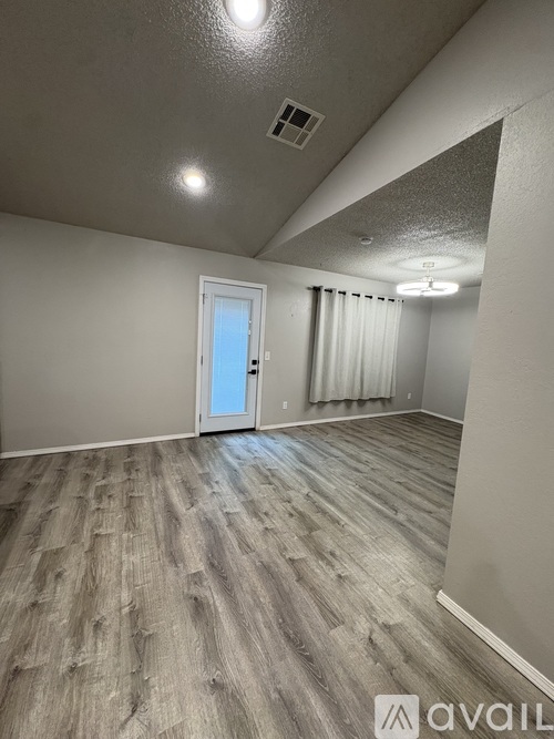17608 East 77th Street North 4 Beds Single Family Home for Rent - Photo gallery 5