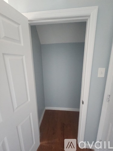 921 S 17th St 2 Beds Apartment for Rent - Photo gallery 2