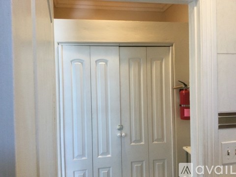1236 E 9Th St 1 Apartment for Rent