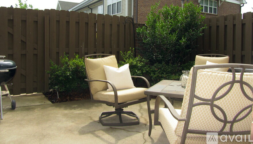 2318 Knowles Avenue 2 Beds Single Family Home for Rent - Photo gallery 2